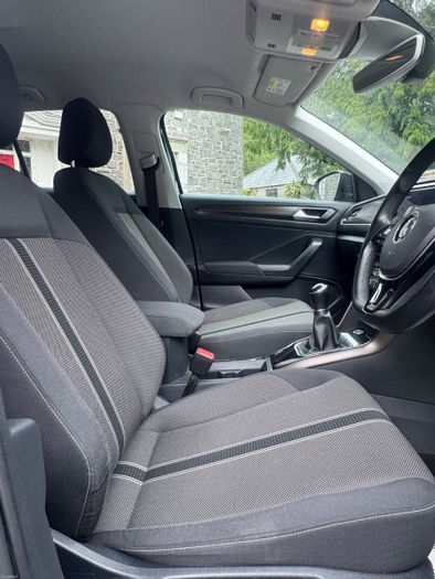 Volkswagen T-Roc 2019
