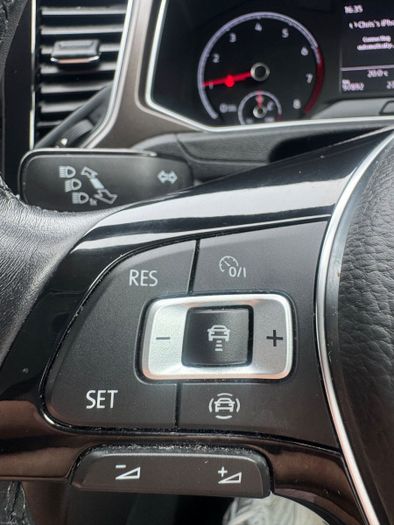 Volkswagen T-Roc 2019