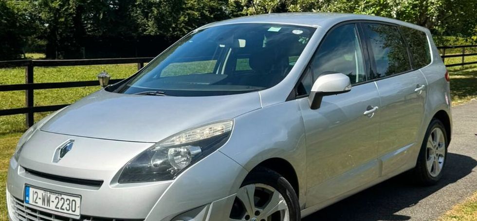 Renault Grand Scenic 2012