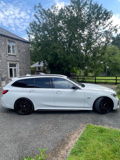 BMW 3 Series 2021