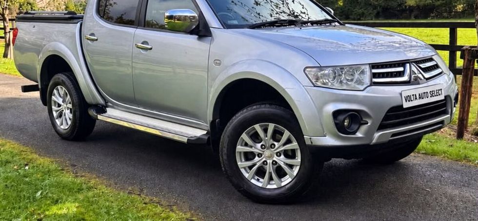 Mitsubishi L 200 2016