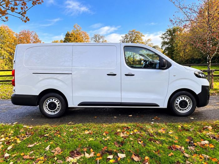 Opel Vivaro 2024