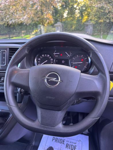 Opel Vivaro 2024