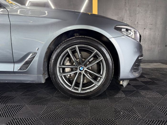 BMW 5 Series 2017