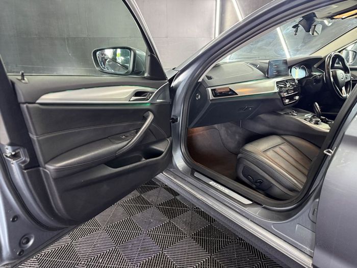 BMW 5 Series 2017