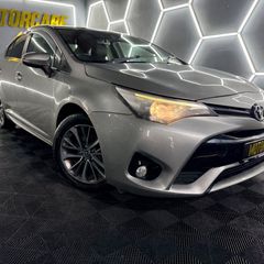 Toyota Avensis 2015