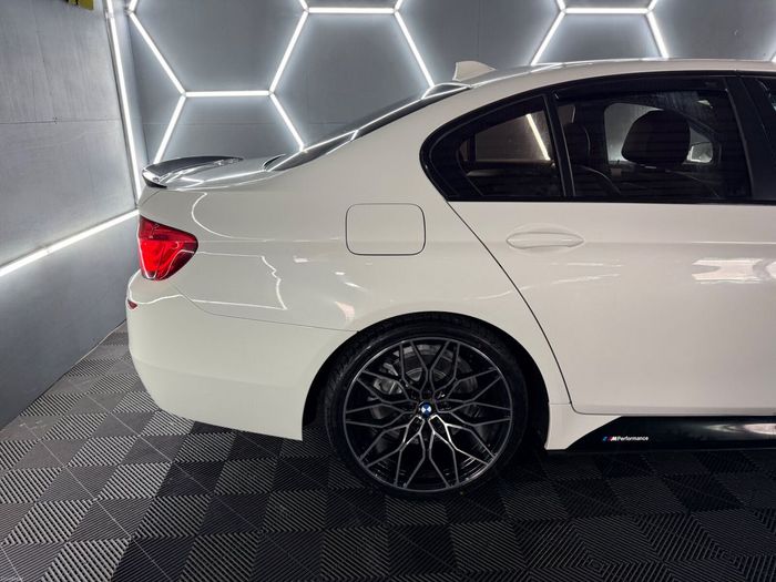 BMW 5 Series 2016
