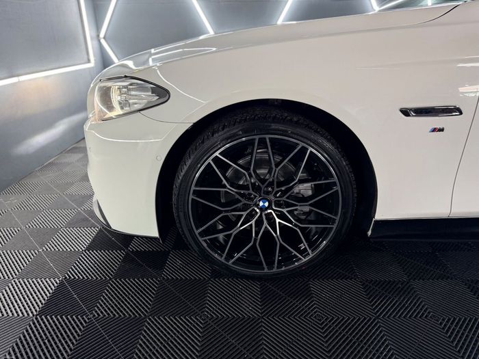 BMW 5 Series 2016