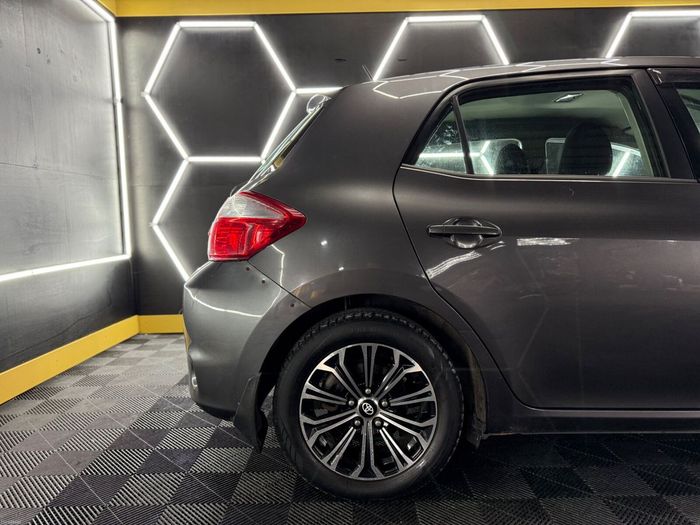 Toyota Auris 2011