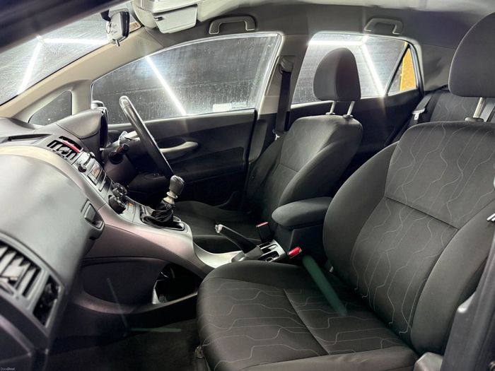 Toyota Auris 2011