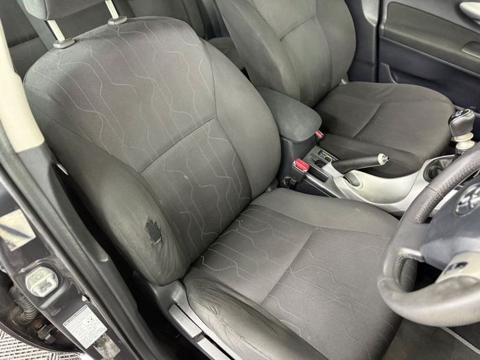 Toyota Auris 2011