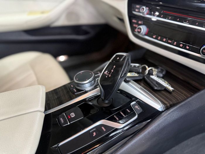BMW 5 Series 2018