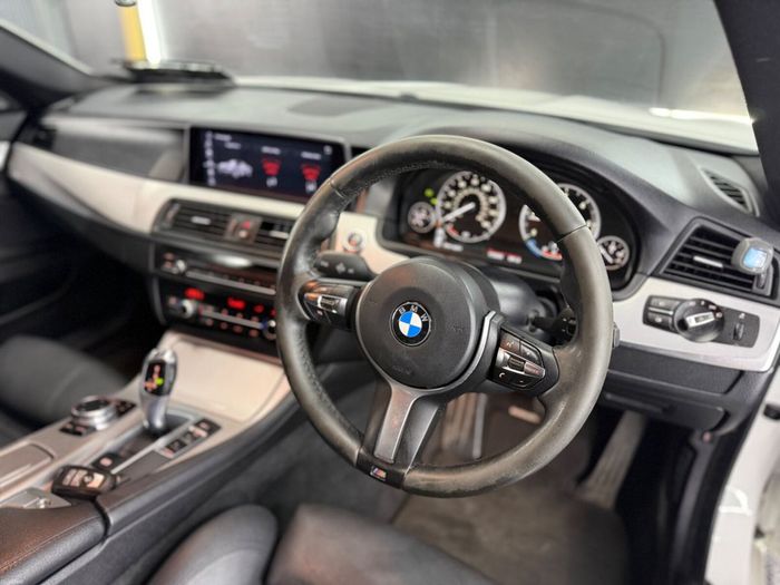 BMW 5 Series 2016