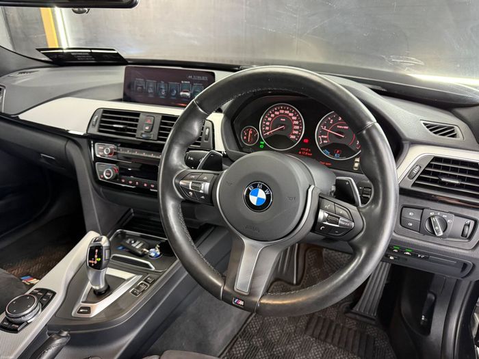 BMW 3 Series 2017