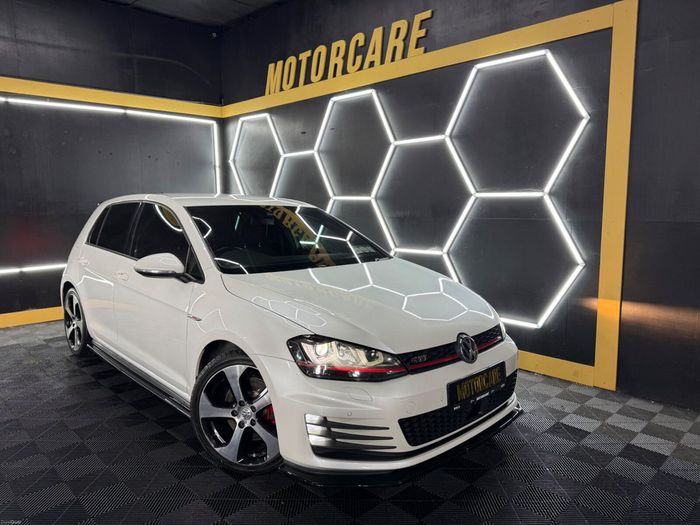 Volkswagen Golf 2014