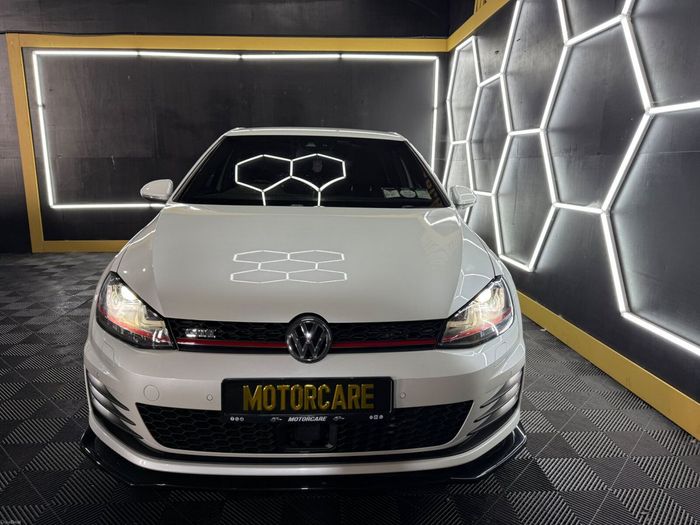 Volkswagen Golf 2014