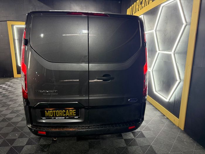 Ford Transit 2021
