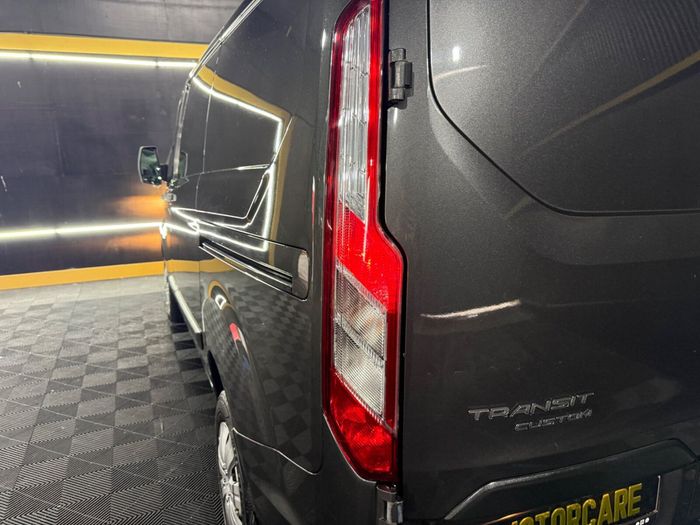 Ford Transit 2021