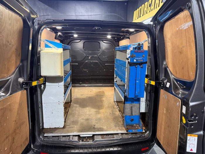 Ford Transit 2021