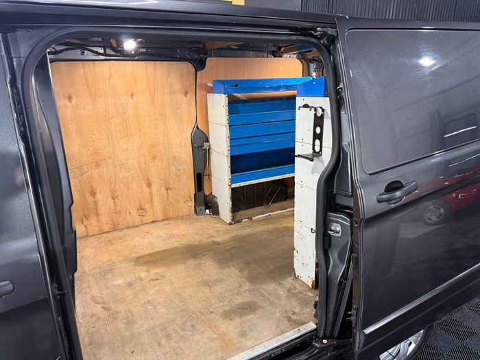 Ford Transit 2021
