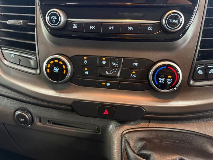 Ford Transit 2021