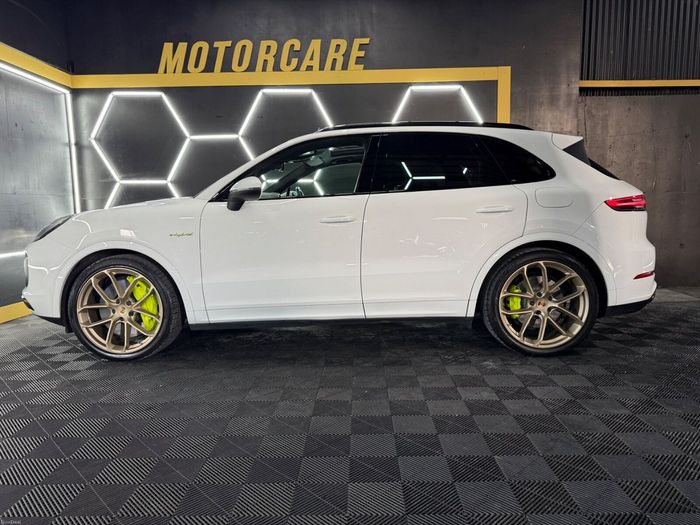 Porsche Cayenne 2020