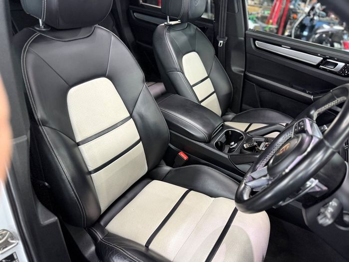 Porsche Cayenne 2020