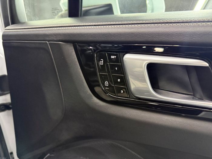 Porsche Cayenne 2020