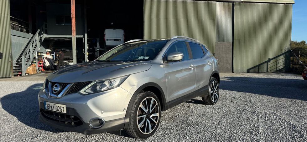 Nissan QASHQAI 2015