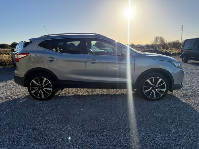 Nissan QASHQAI 2015