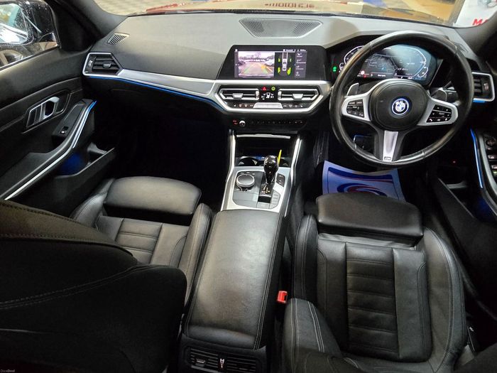 BMW 3 Series 2021