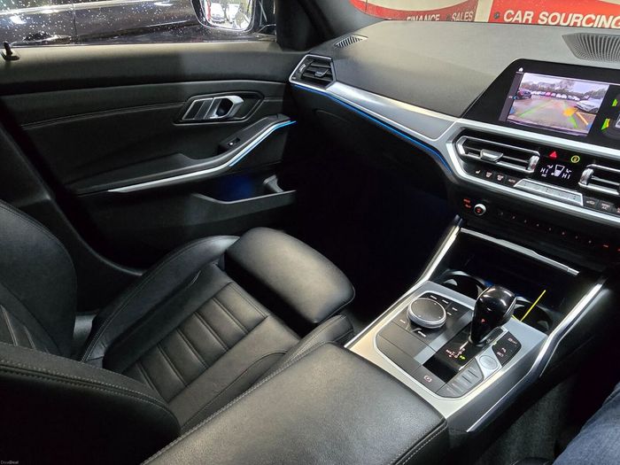 BMW 3 Series 2021