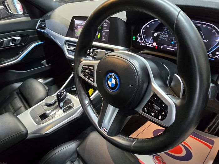 BMW 3 Series 2021