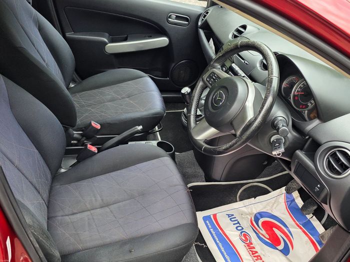 Mazda 2 2014