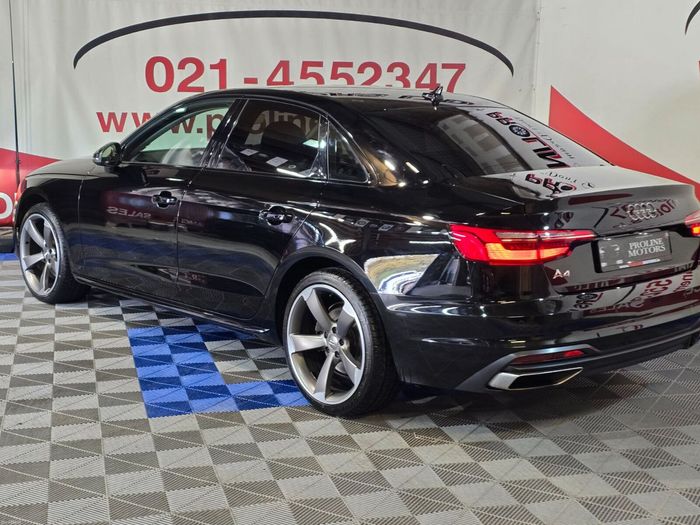 Audi A4 2023