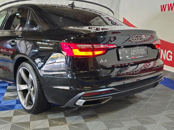Audi A4 2023