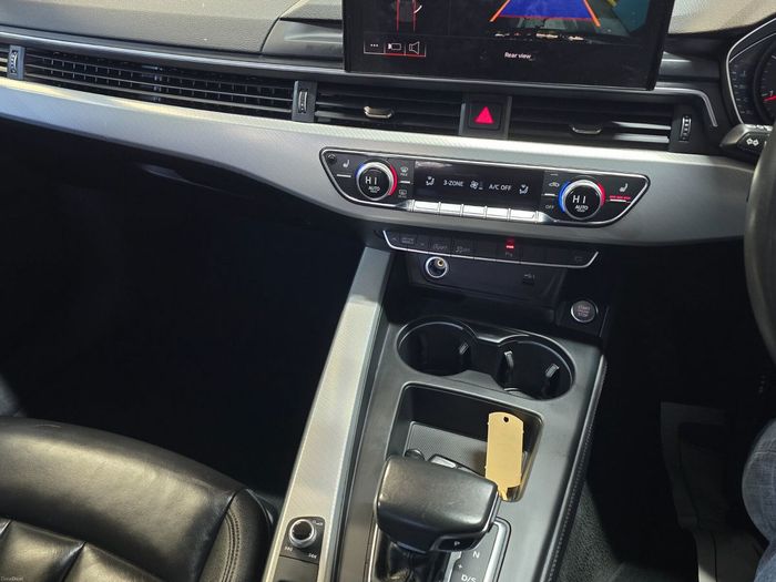 Audi A4 2023