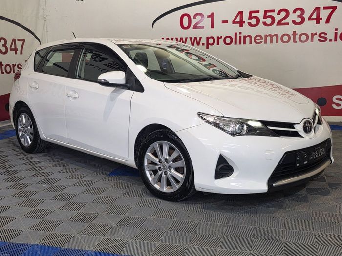 Toyota Auris 2014