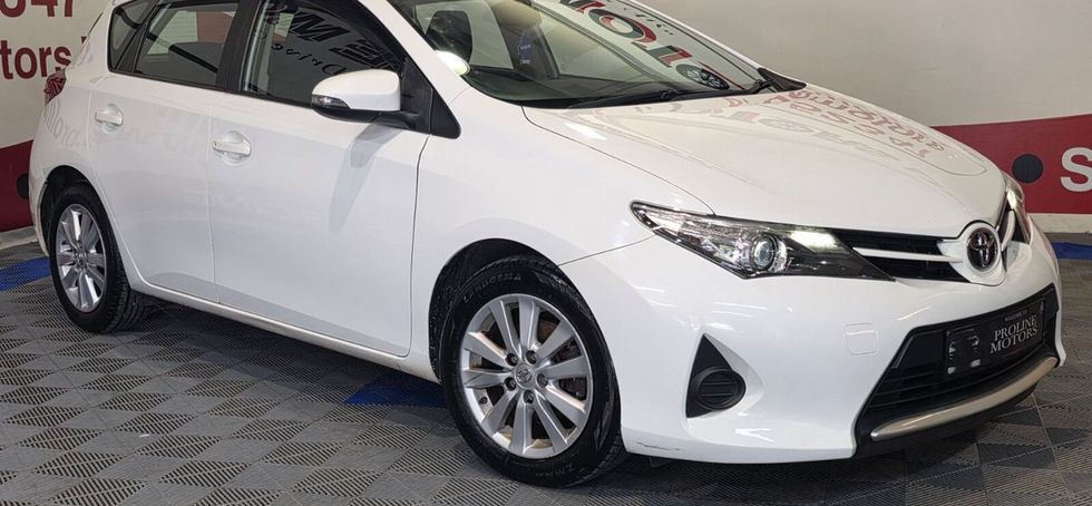 Toyota Auris 2014