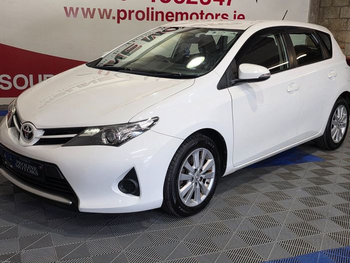 Toyota Auris 2014