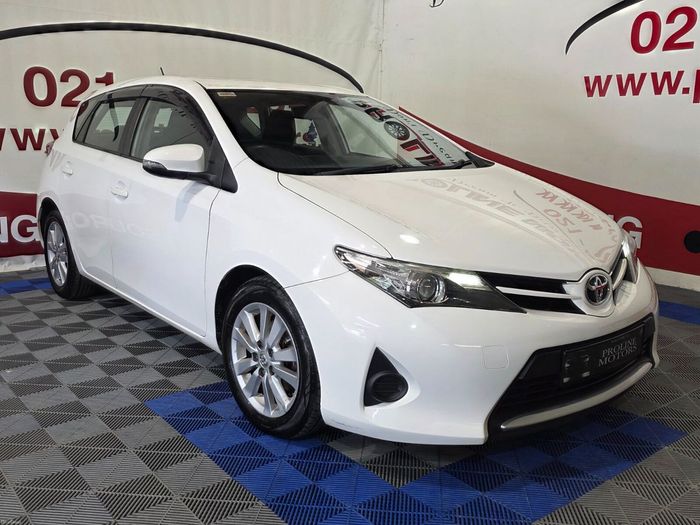 Toyota Auris 2014
