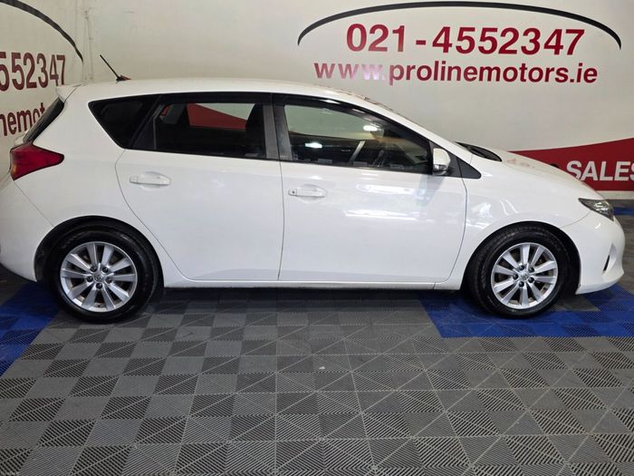 Toyota Auris 2014