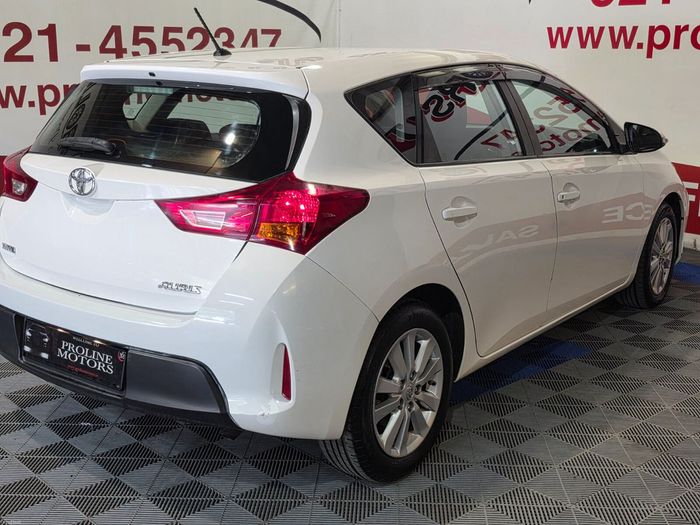 Toyota Auris 2014