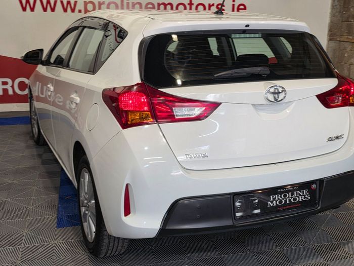 Toyota Auris 2014