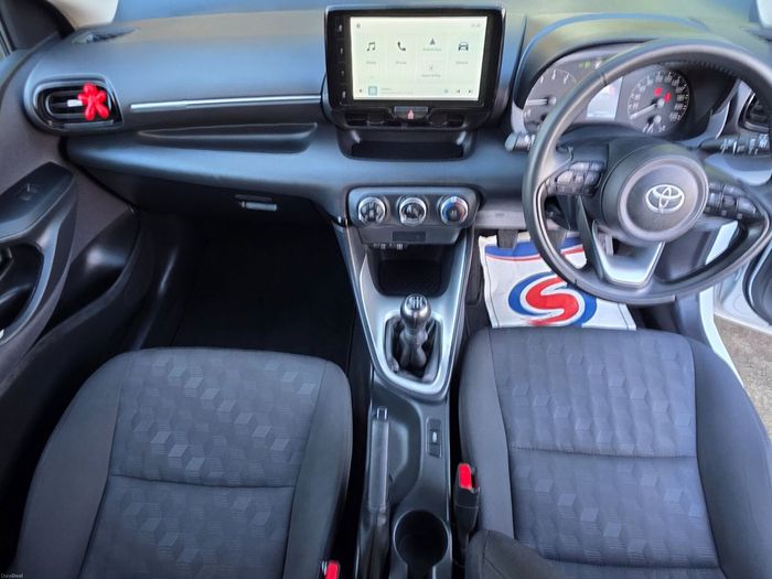 Toyota Yaris 2024