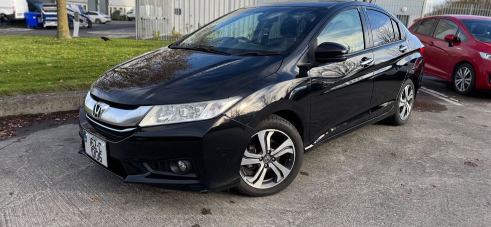 Honda Grace 2016