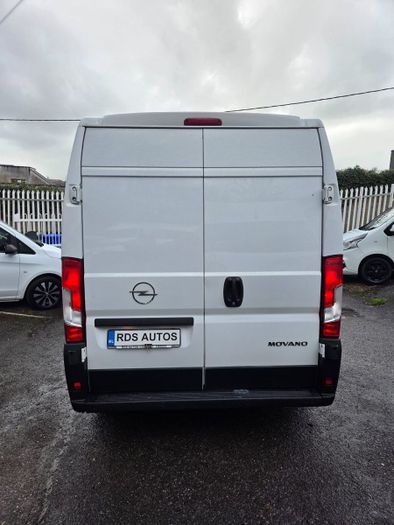 Opel Movano 2023