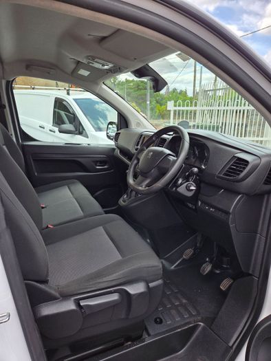 Peugeot Expert 2023