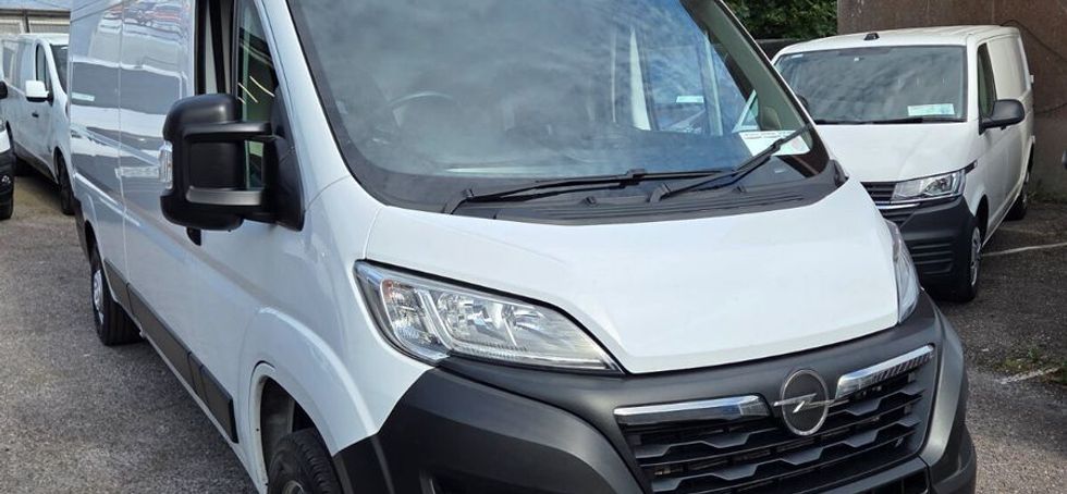 Opel Movano 2023