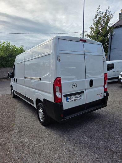 Opel Movano 2023